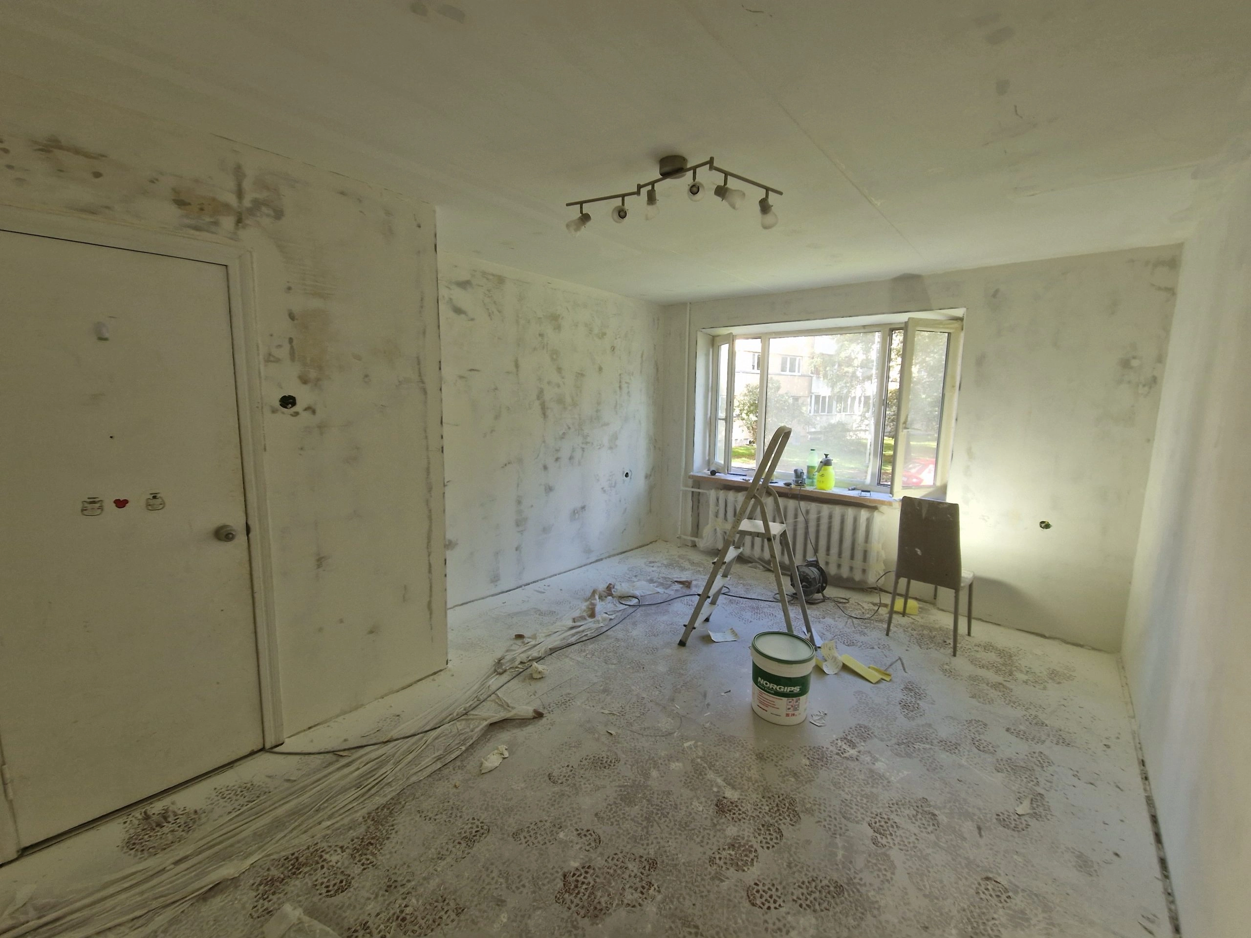 Bedroom — 18