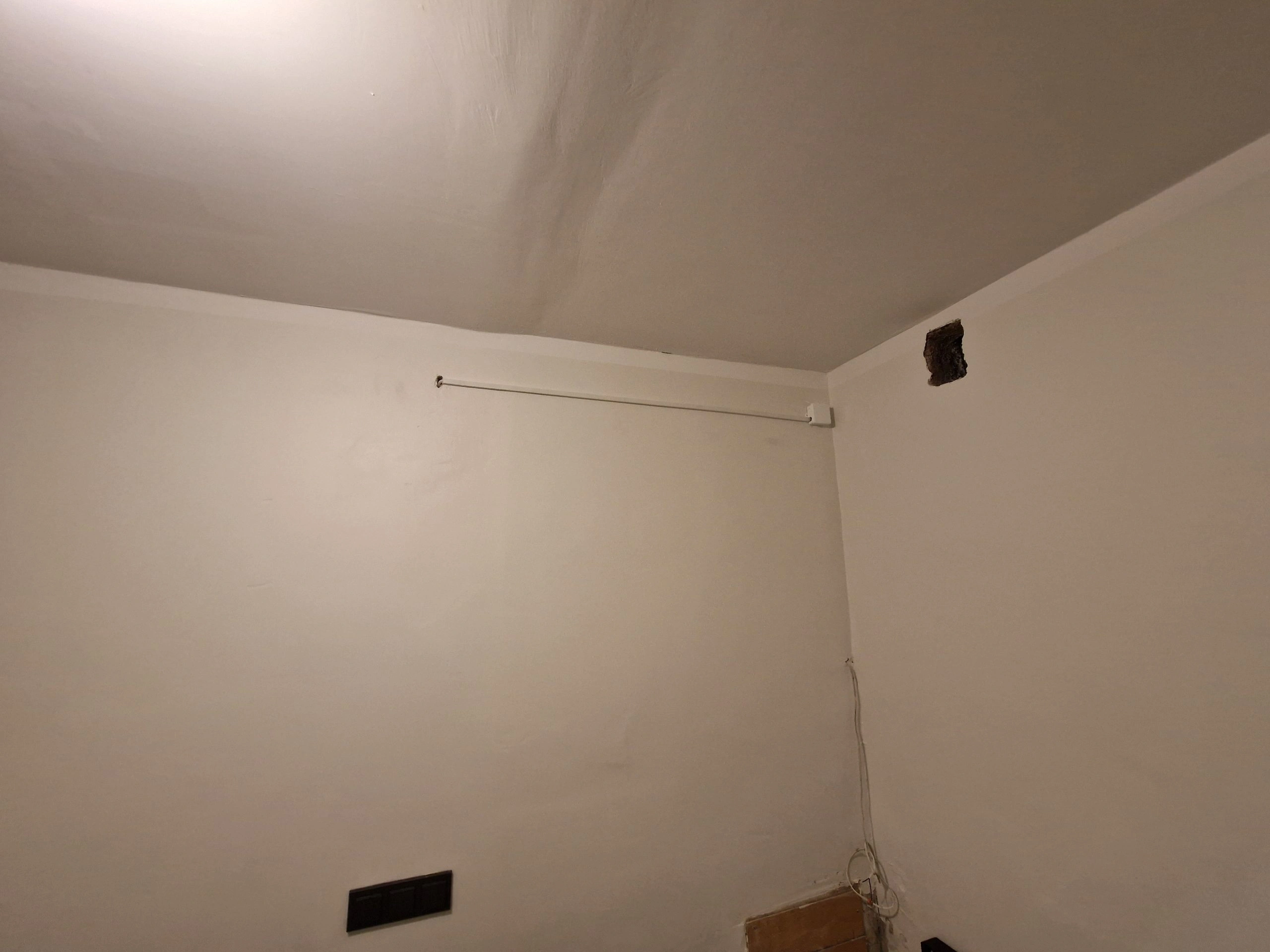 Kitchen — 27