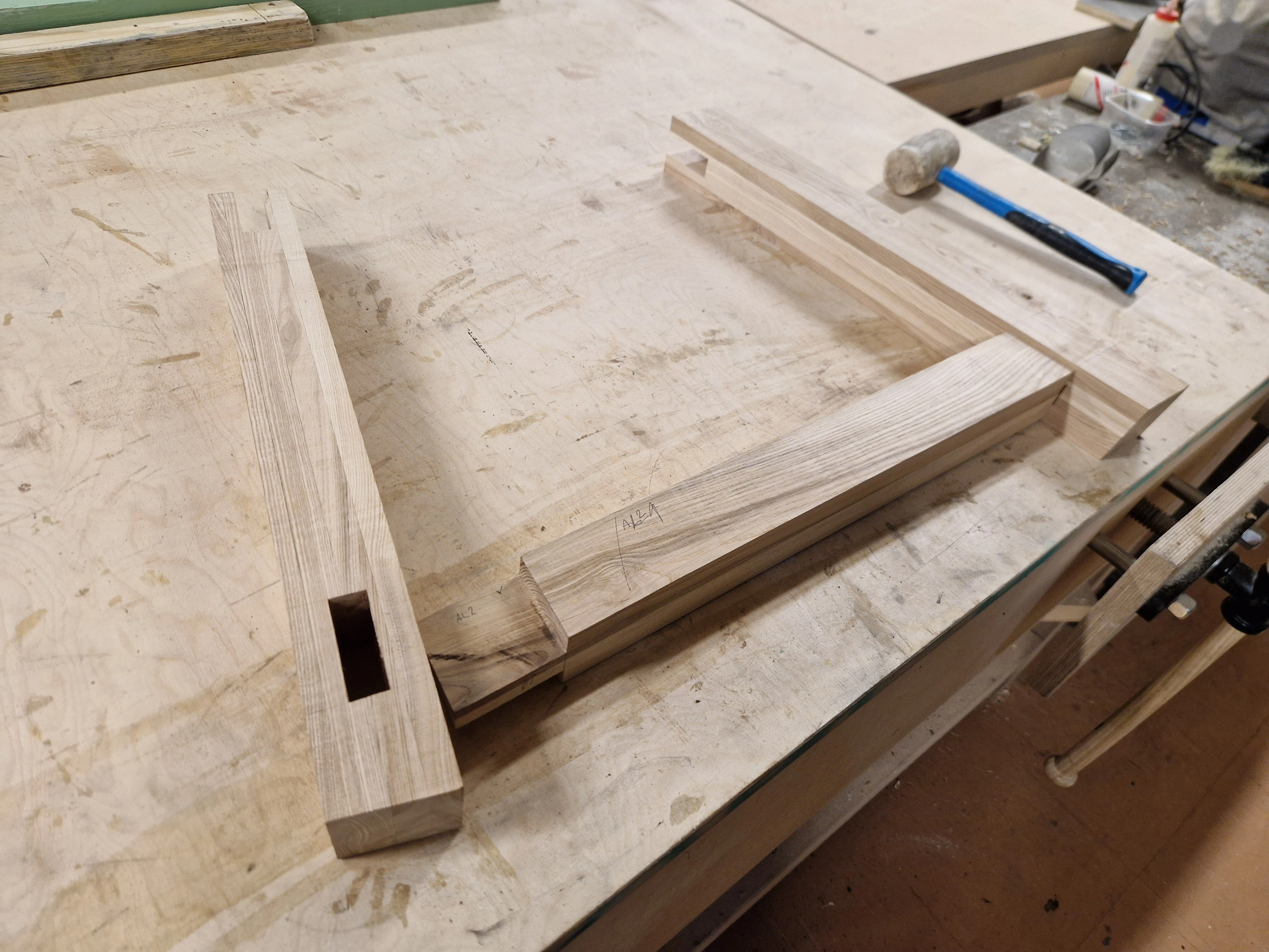 Dining Table MKII — Table legs Mortise and tenon — 4
