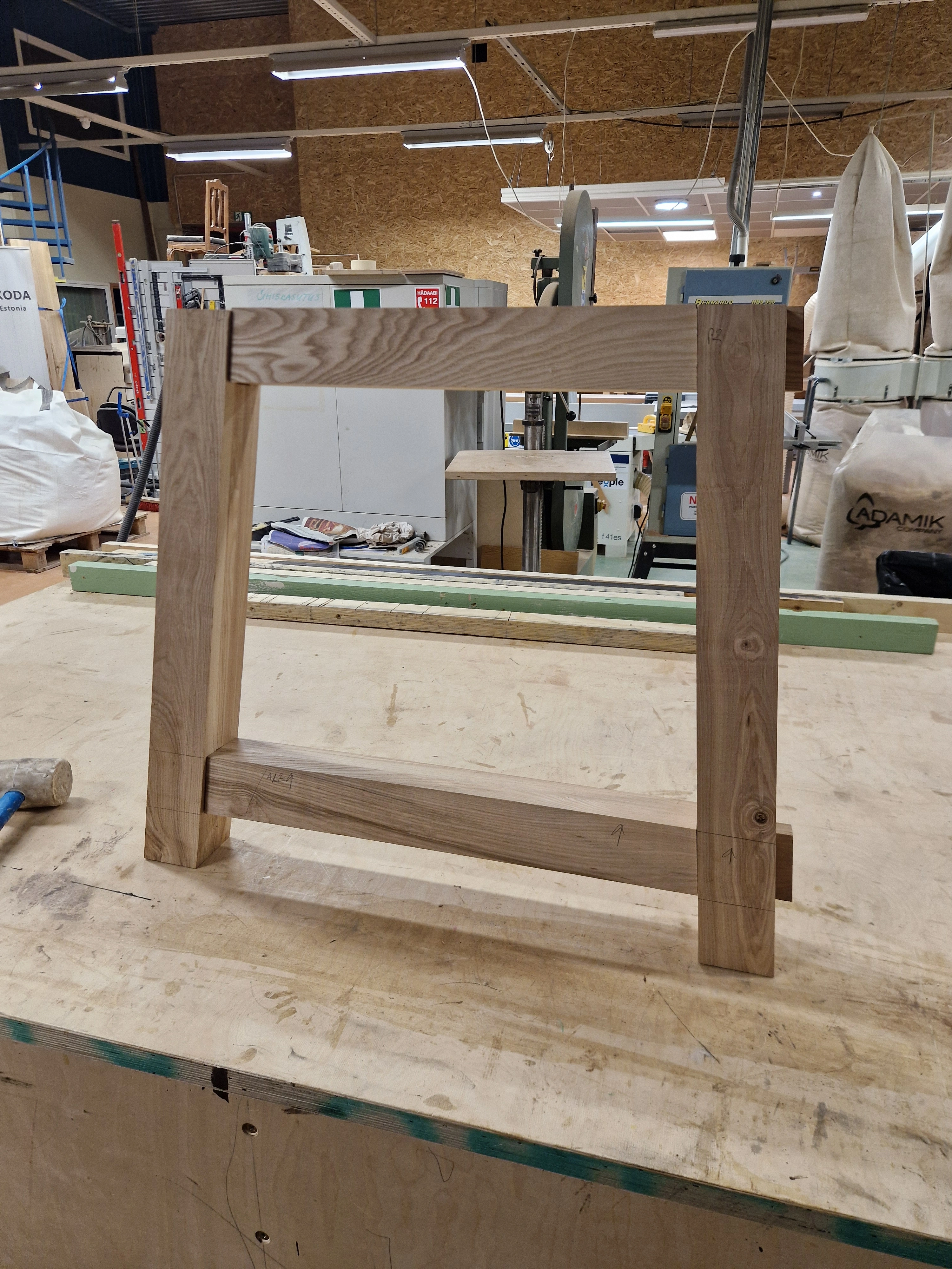 Dining Table MKII — Table legs Mortise and tenon — 5