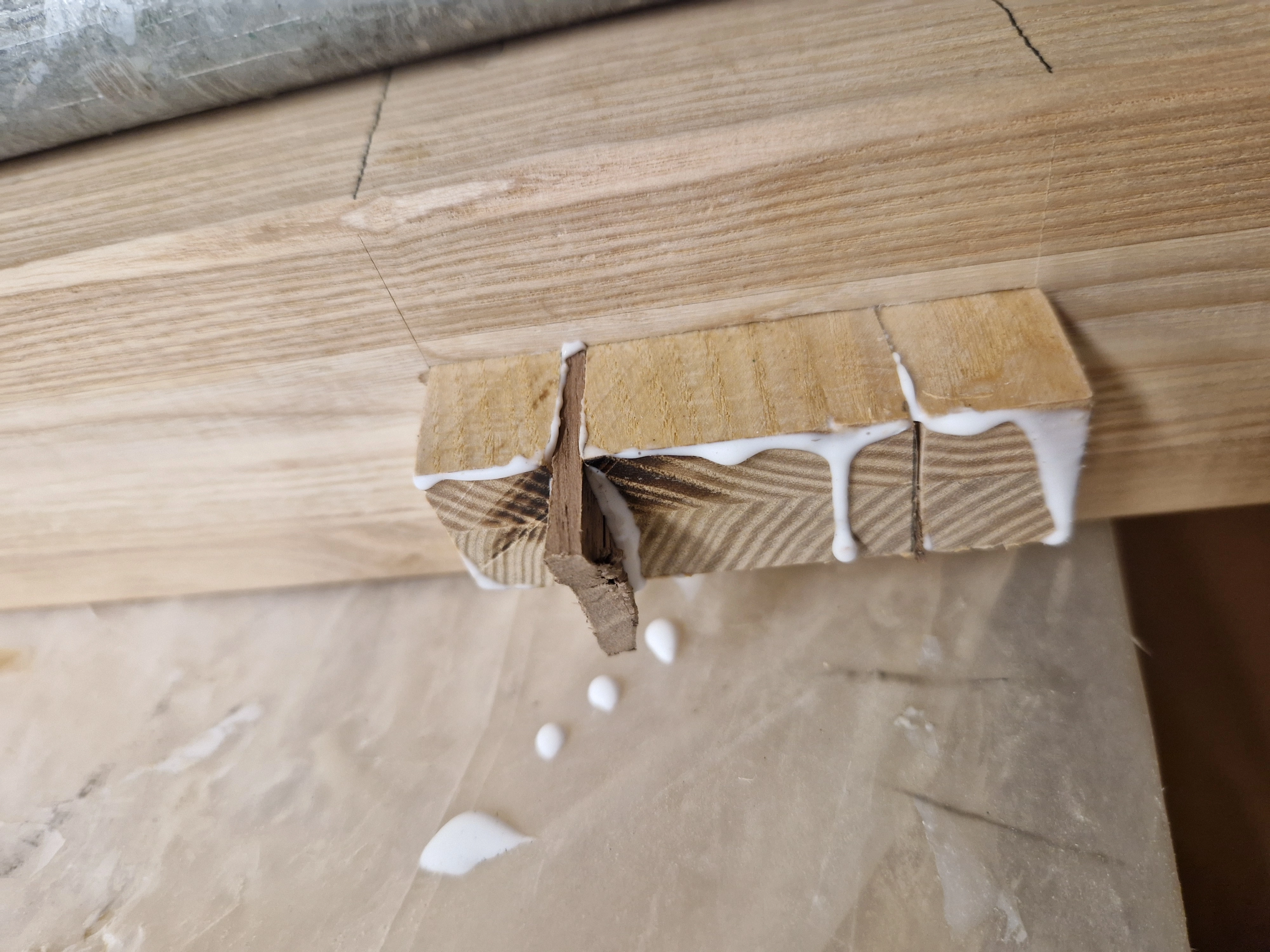 Dining Table MKII — Table legs Assembly — 4