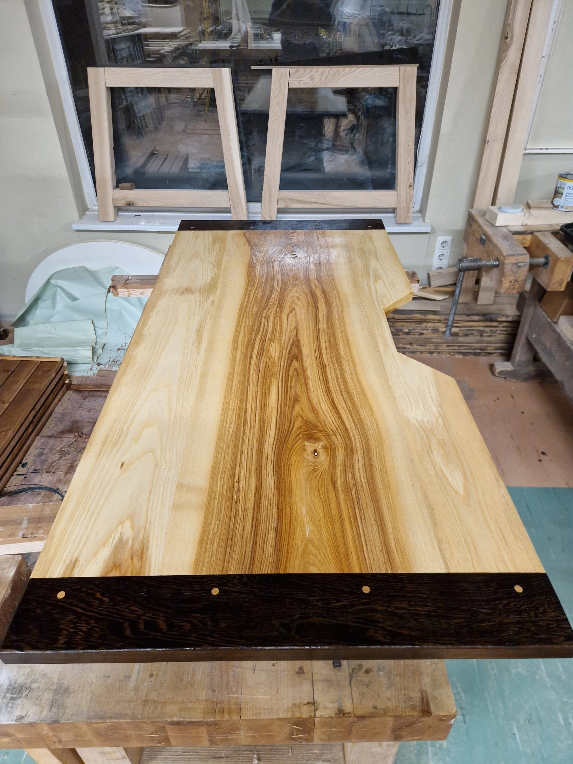 Office Desk — 20