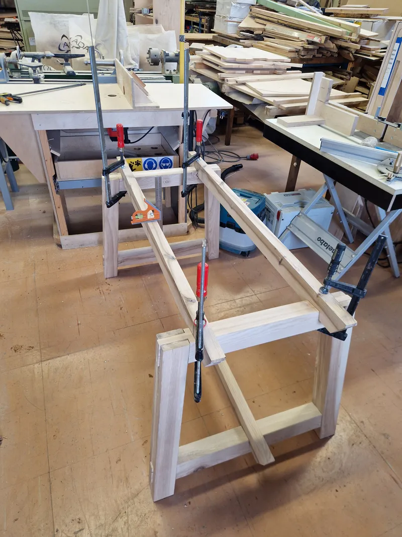 Dining Table Mk2 — Frame Legs & Aprons (18)