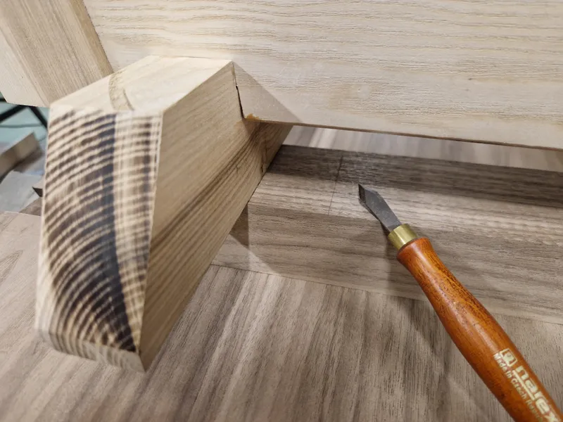 Dining Table Mk2 — The Last Cuts Connecting Top & Frame, Patching (2)