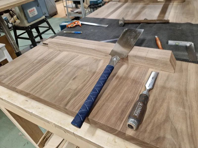 Dining Table Mk2 — The Last Cuts Connecting Top & Frame, Patching (3)