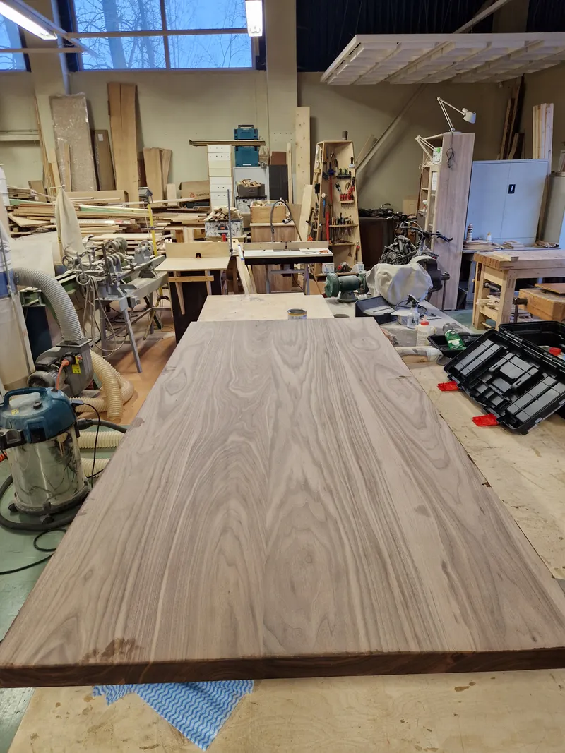 Dining Table Mk2 — Final Oiling & Assembly (3)