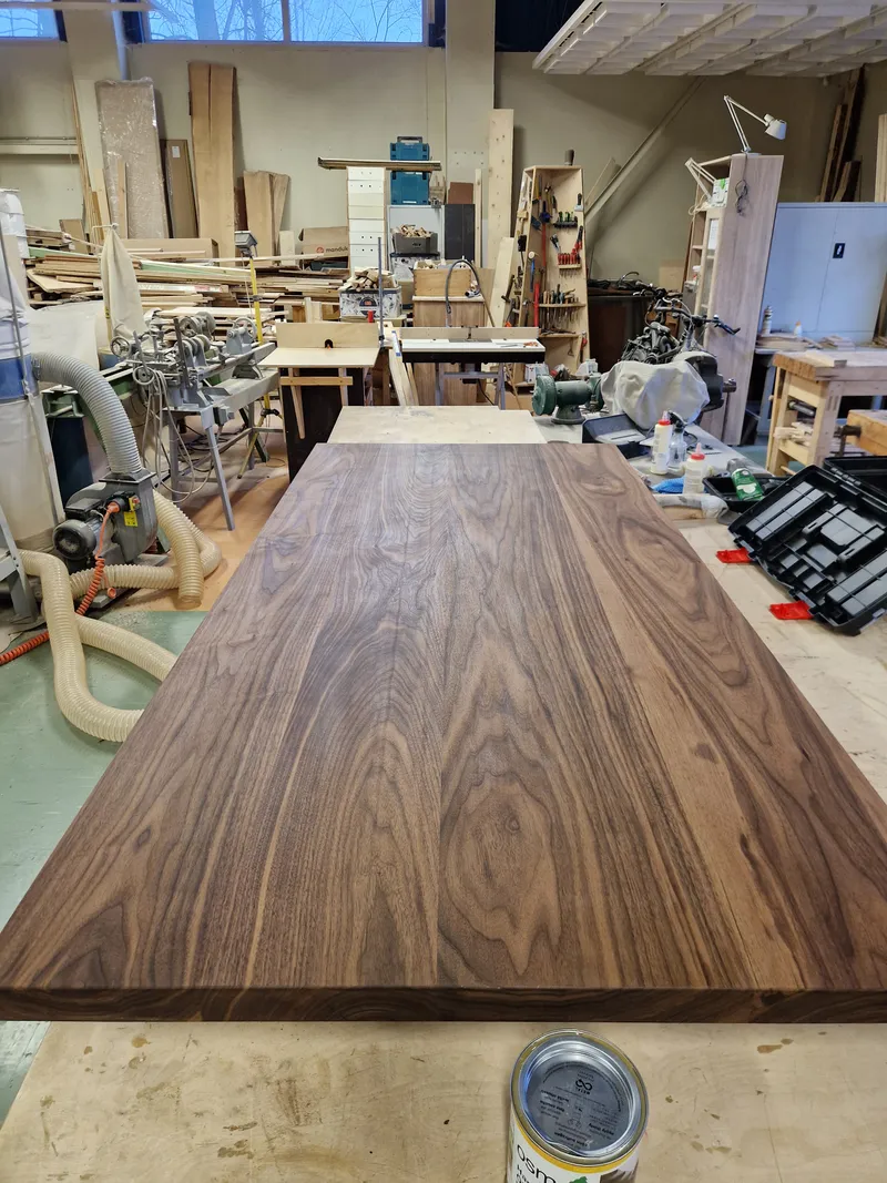 Dining Table Mk2 — Final Oiling & Assembly (4)
