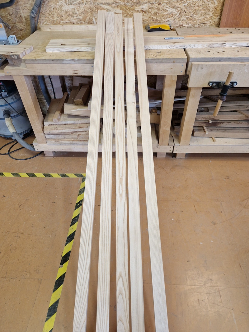 Bookshelf MKII — Milling & Sawing Legs (2)