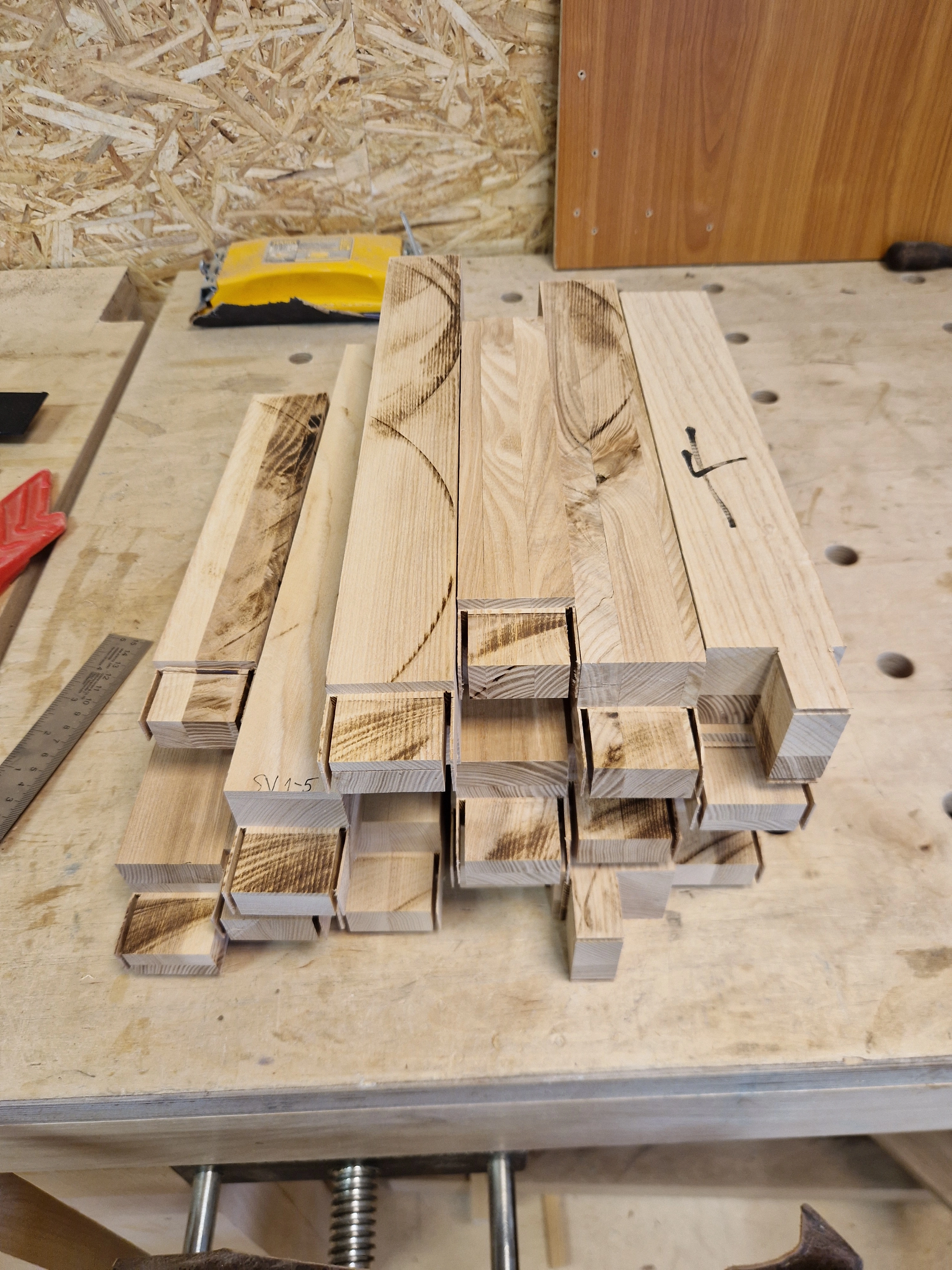 Bookshelf MKII — Milling & Mortises Horizontal connectors — 1