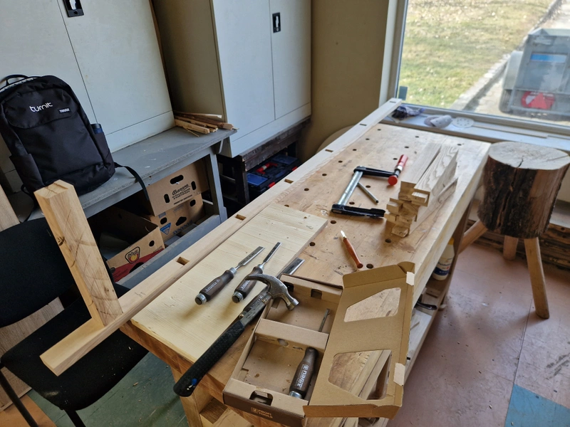 Bookshelf MKII — Tenons Legs (3)