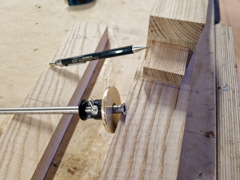 Bookshelf MKII — Tenons Legs (7)
