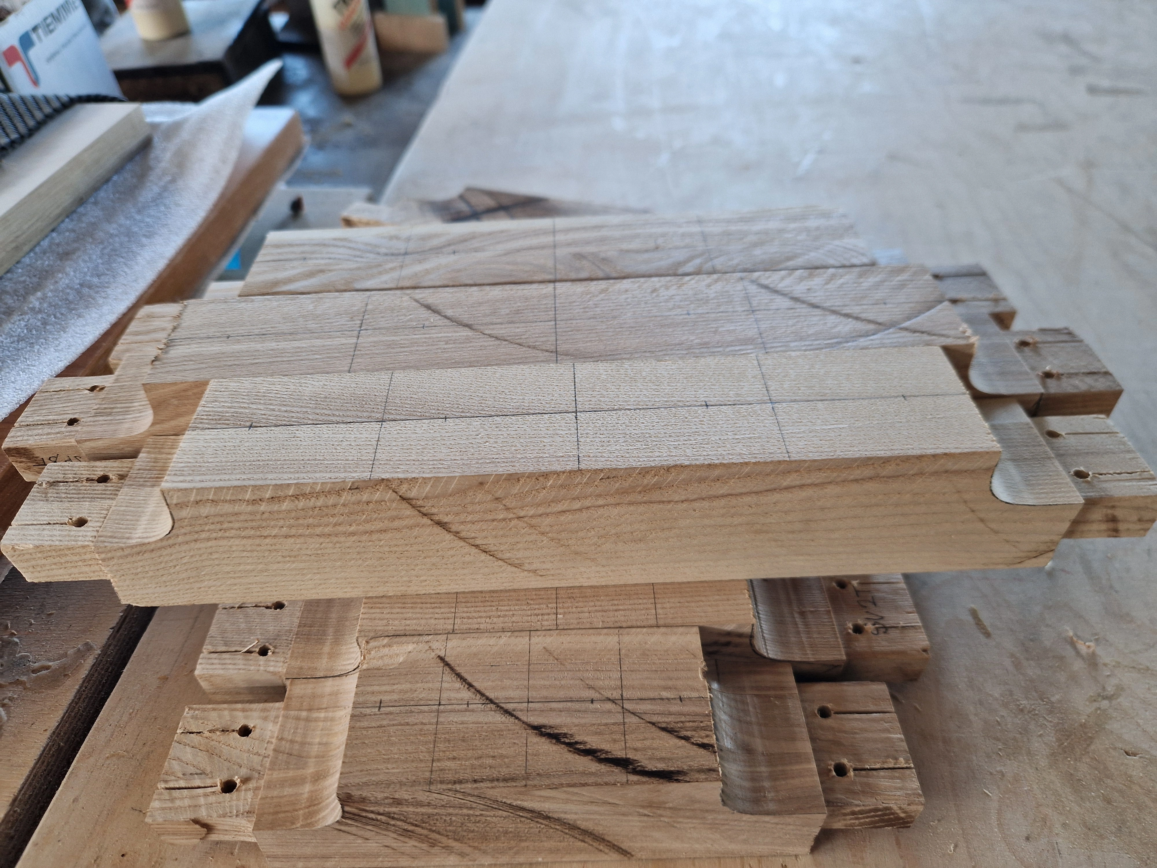 Bookshelf MKII — Shaping Horizontal Connectors — 9