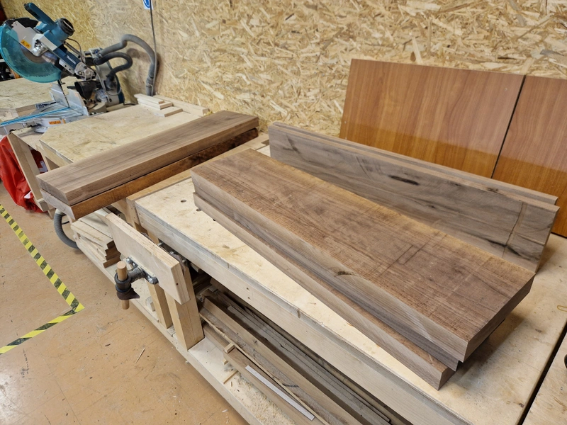 Bookshelf MKII — Milling Shelves (3)