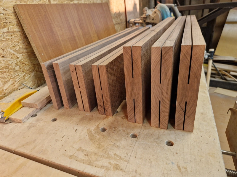 Bookshelf MKII — Milling Shelves (5)