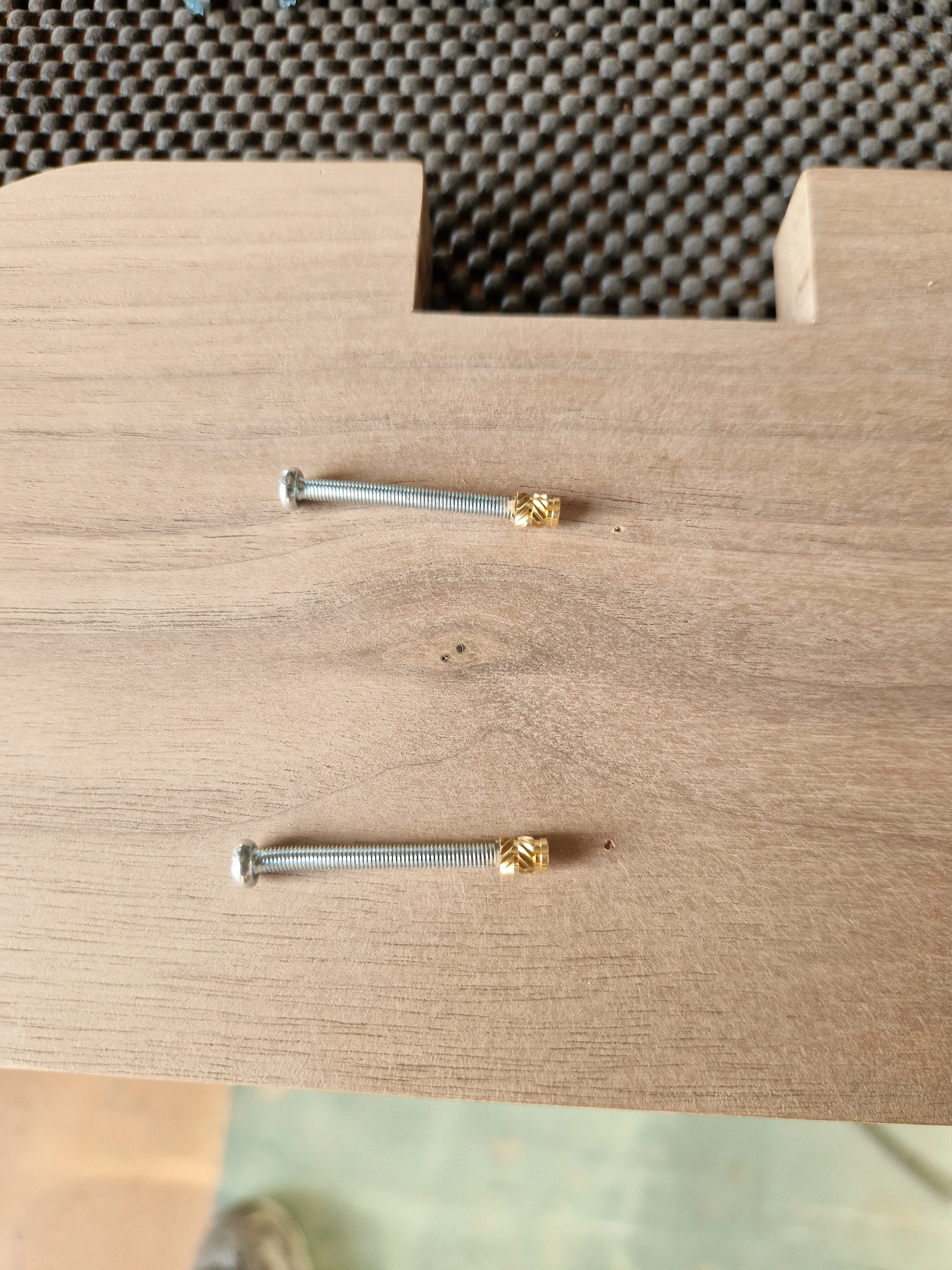 Bookshelf MKII — Assembly Bookshelf — 3