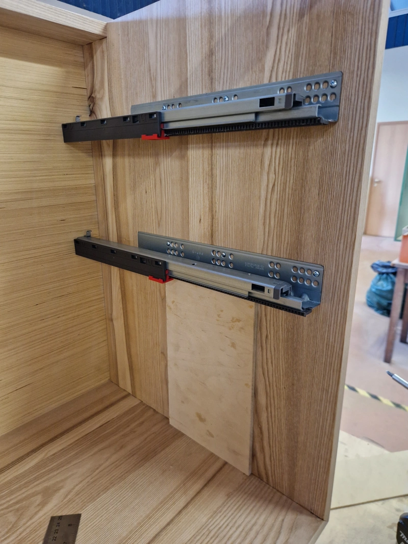 Dresser — Assembly Drawerboxes (9)