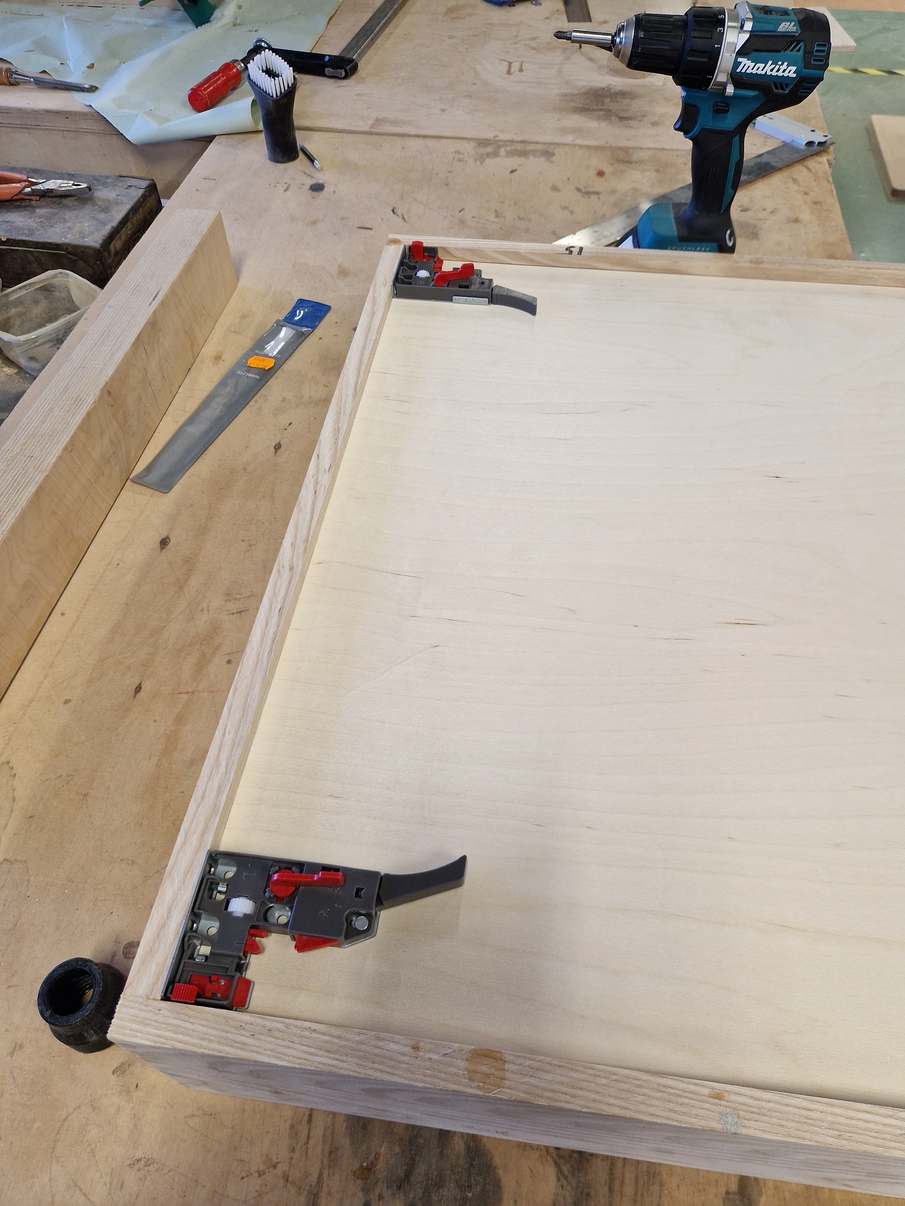 Dresser — Assembly Drawerboxes — 11