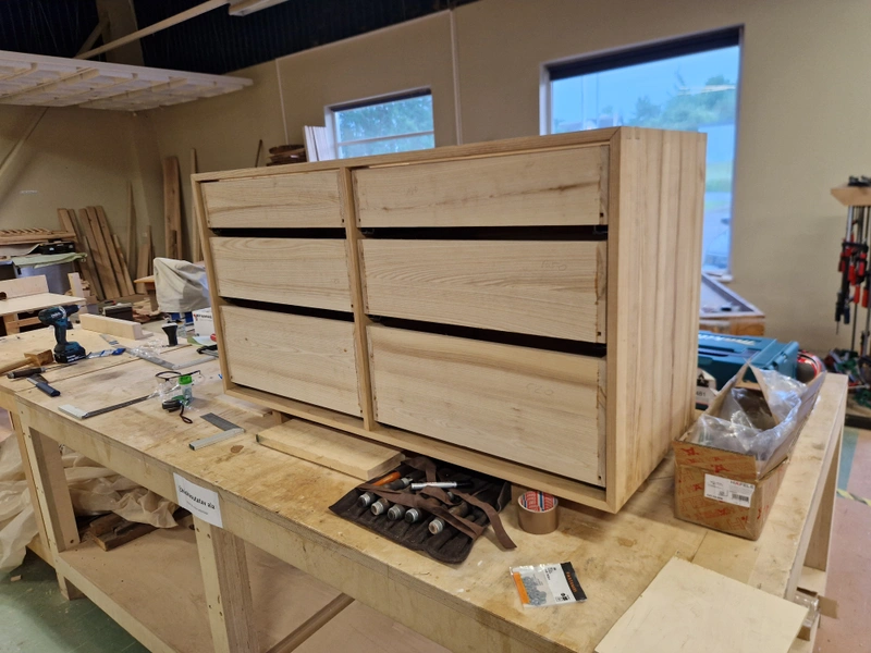 Dresser — Assembly Drawerboxes (12)